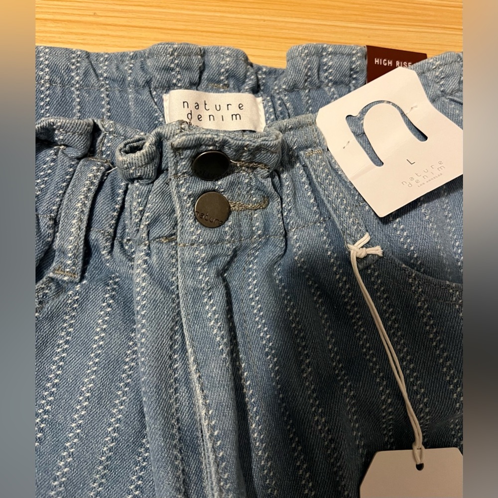 Nature Denim High Rise Striped Paperbag Waist Shorts Blue Size L Resort Cruise - Picture 5 of 8